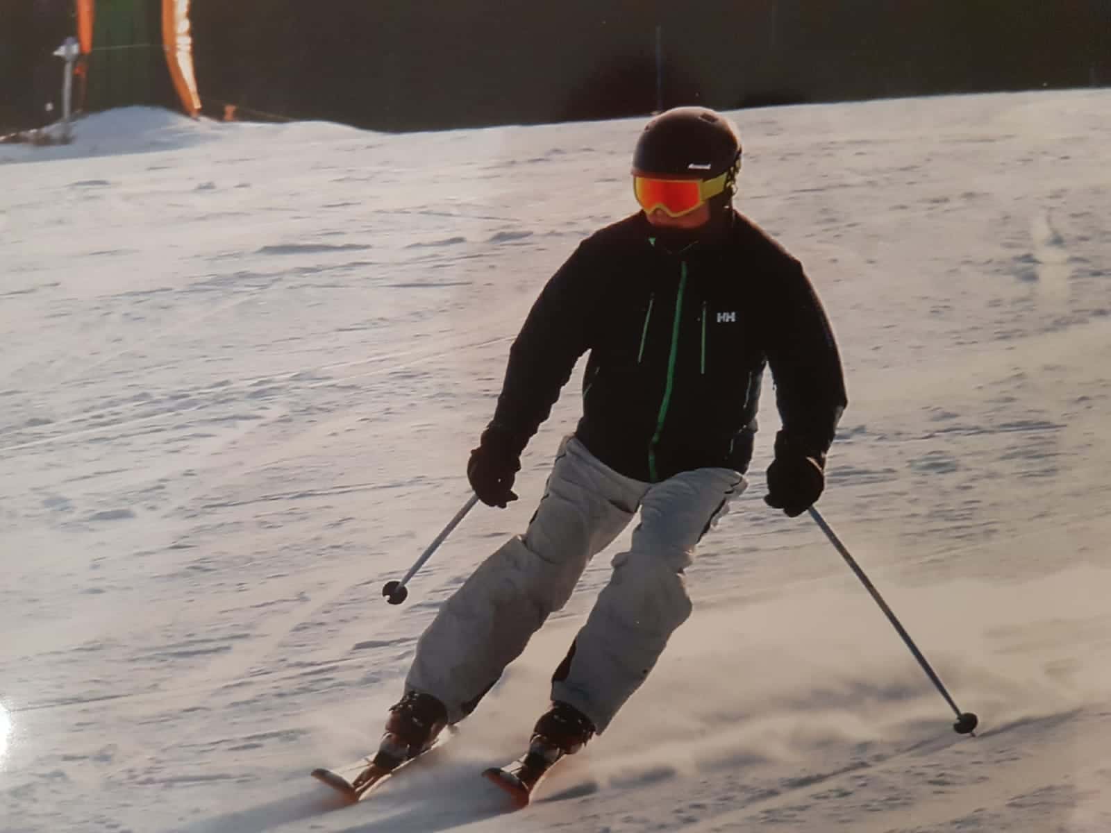 Iain skiing 