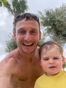 Ian and Ava are swimming